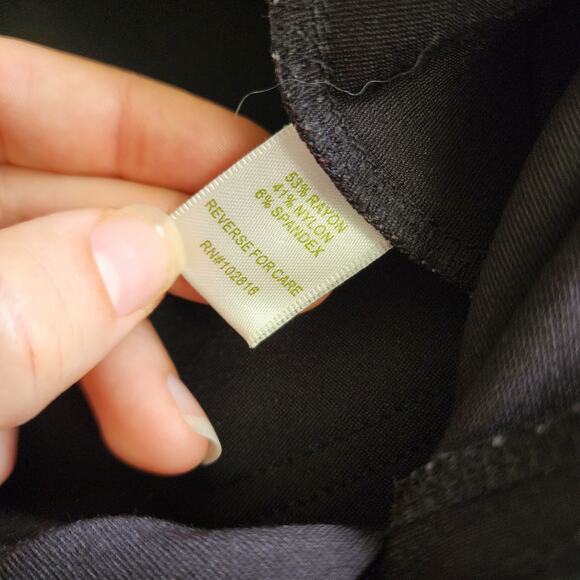 Garnet Hill Womens Stretch Comfort Pants Size 12 Black Skinny Ponte Knit Classic - Picture 6 of 11